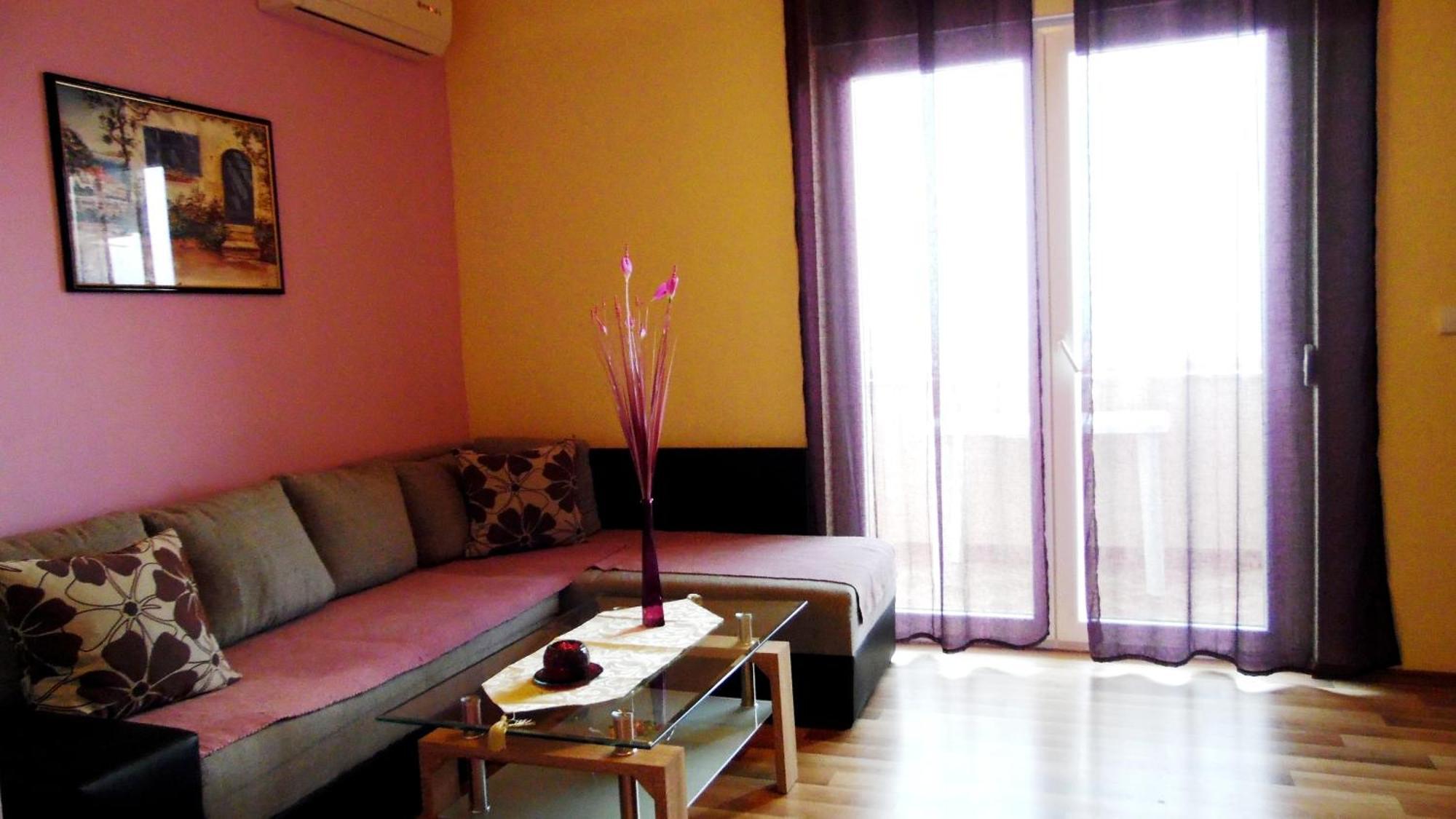 Sara Appartement Makarska